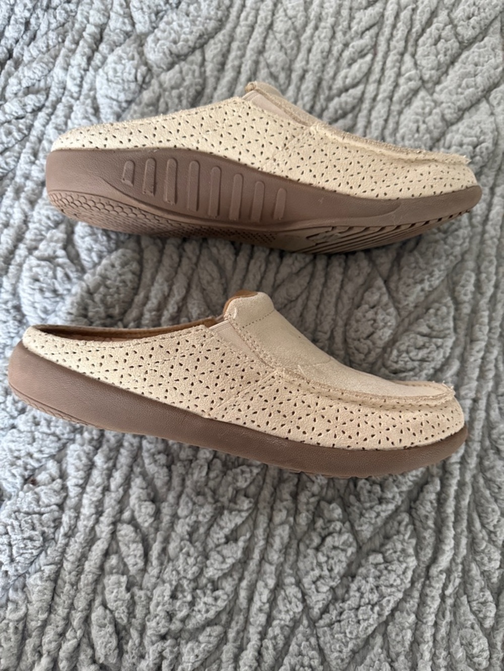 Revitalign Beige Suede Slip-On Clog Mules - Picture 3 of 8